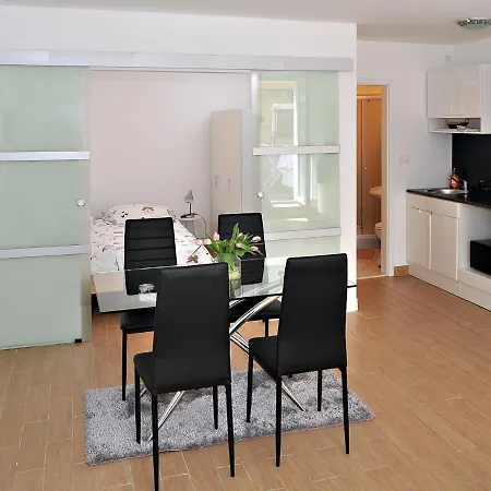 Apartma Prana Koper